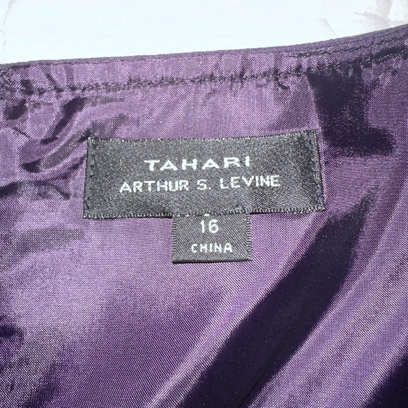 NWT TAHARI Arthur S Levine Women's Deep Purple Cap-Sleeved Sheath Dress sz 16 - Picture 6 of 8
